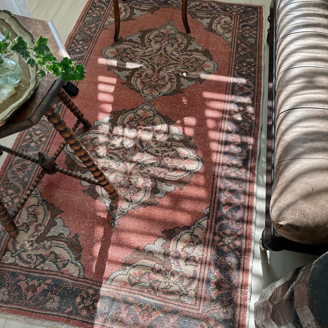 トルコ ヴィンテージラグ A4 レア ローズピンク グレージュ ブルー グレー