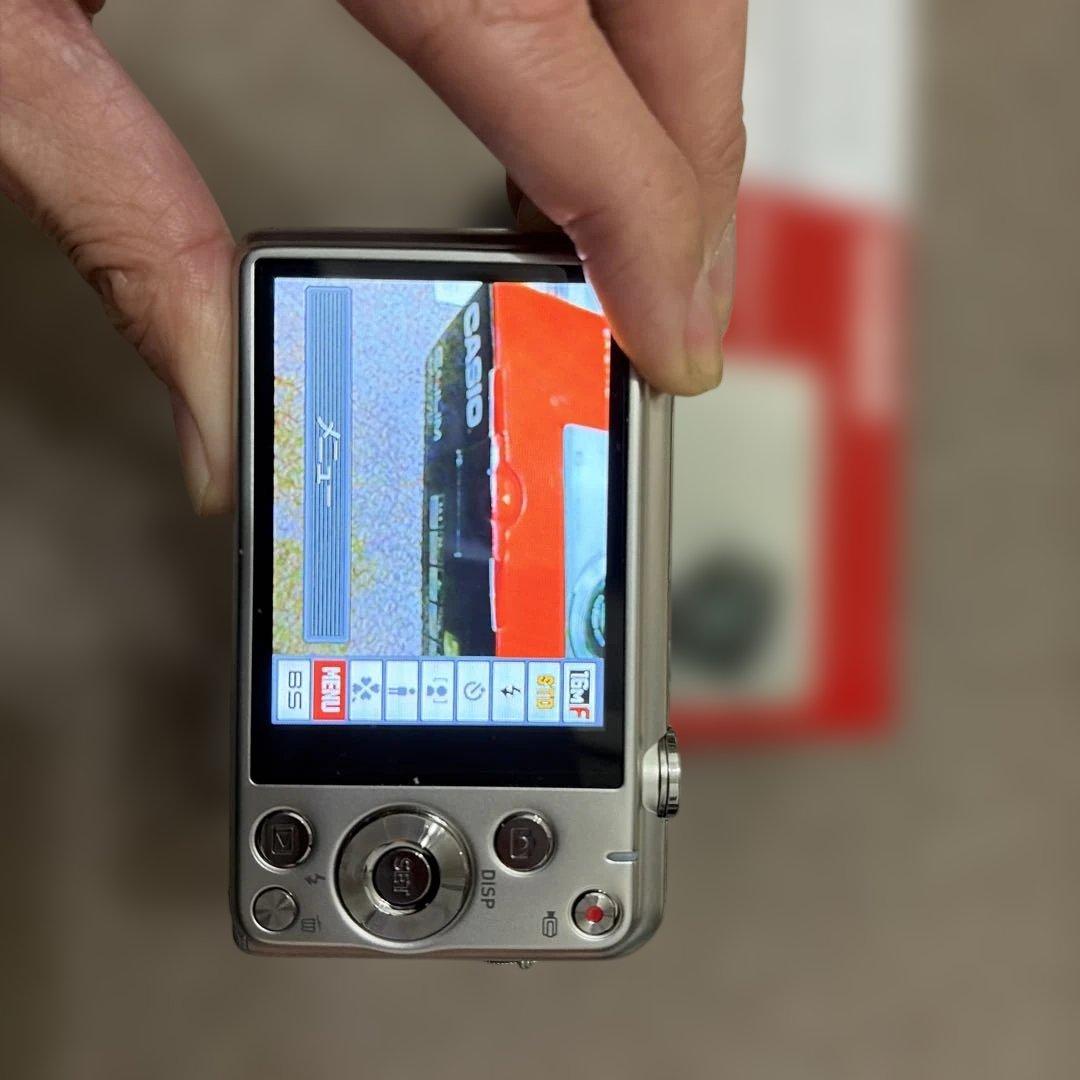 CASIO EXILIM EX-Z770 シルバー