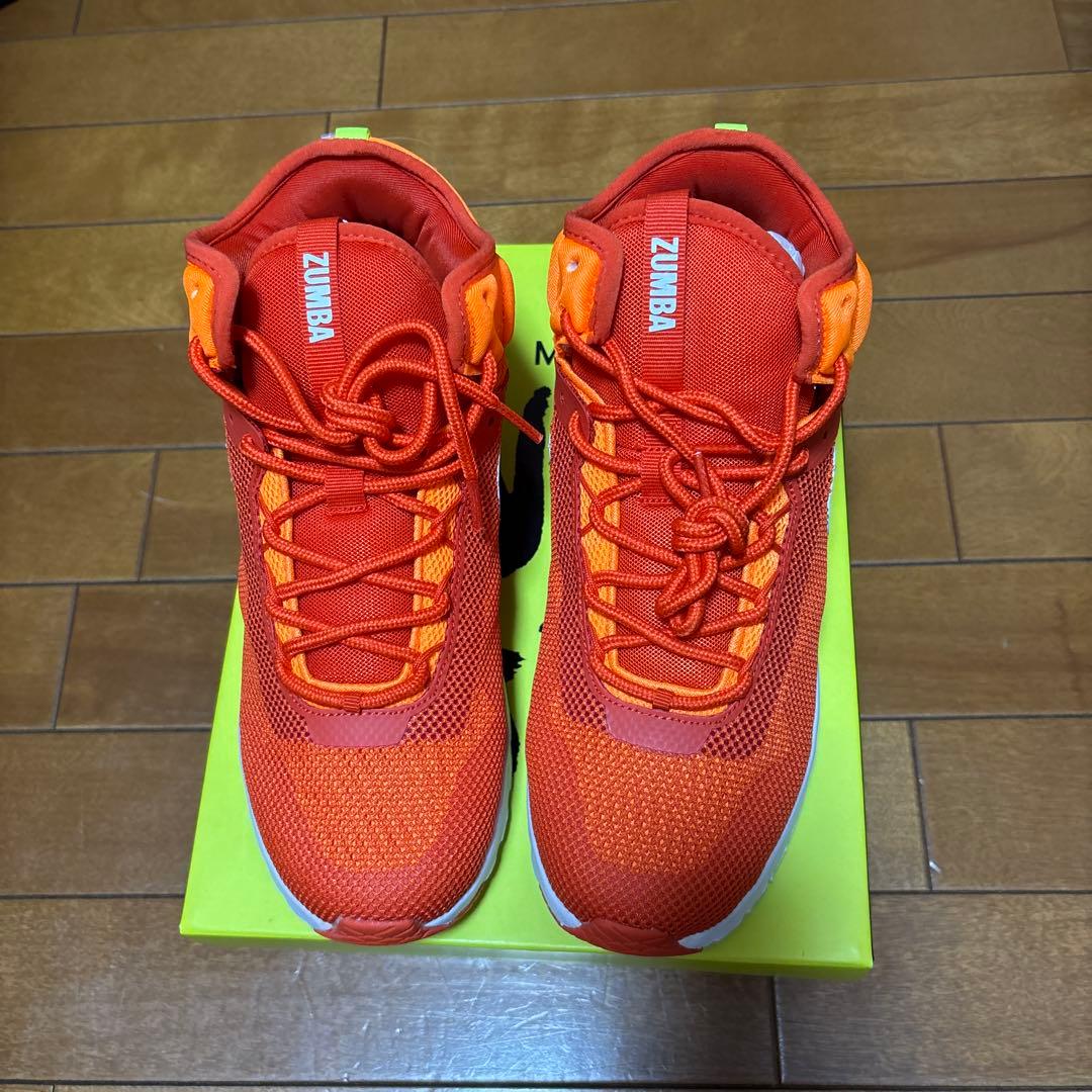 ズンバ　ダンスシューズ