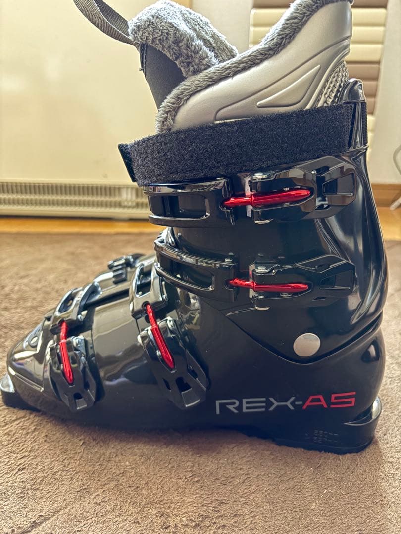スキーブーツ　未使用品