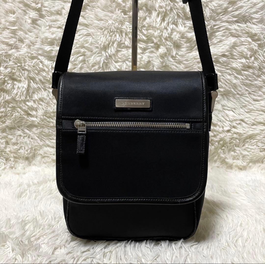 【良品】Burberry バーバリー　ショルダーバッグ　ナイロン　ブラック　黒