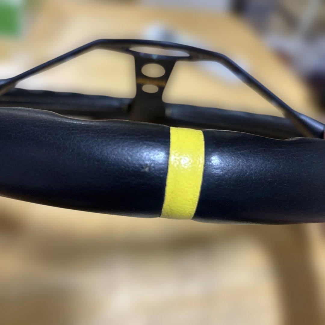 momo ステアリング MOD.07 ブラックレザー