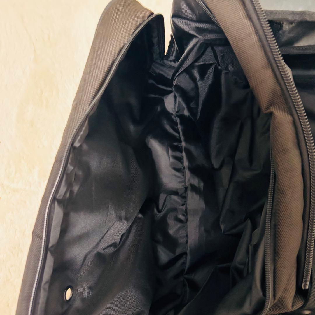 UNDER ARMOUR キャリー　バッグ アンダーアーマ