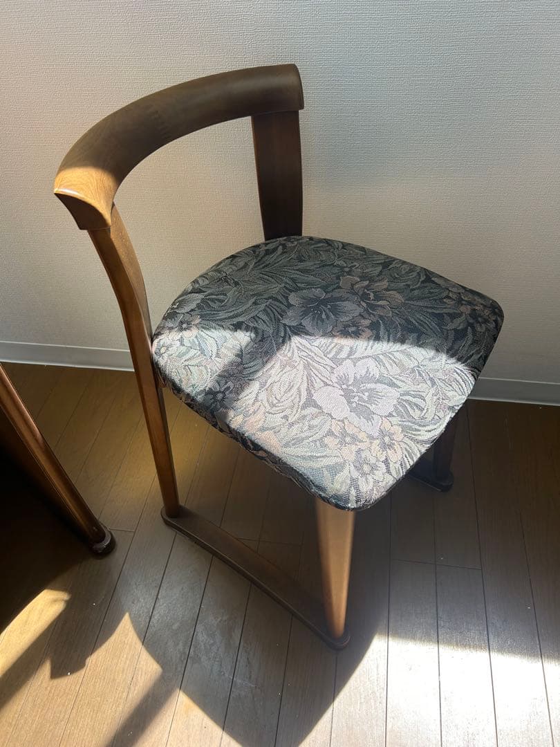 レトロ木製ドレッサー・鏡台・椅子　アンティーク調