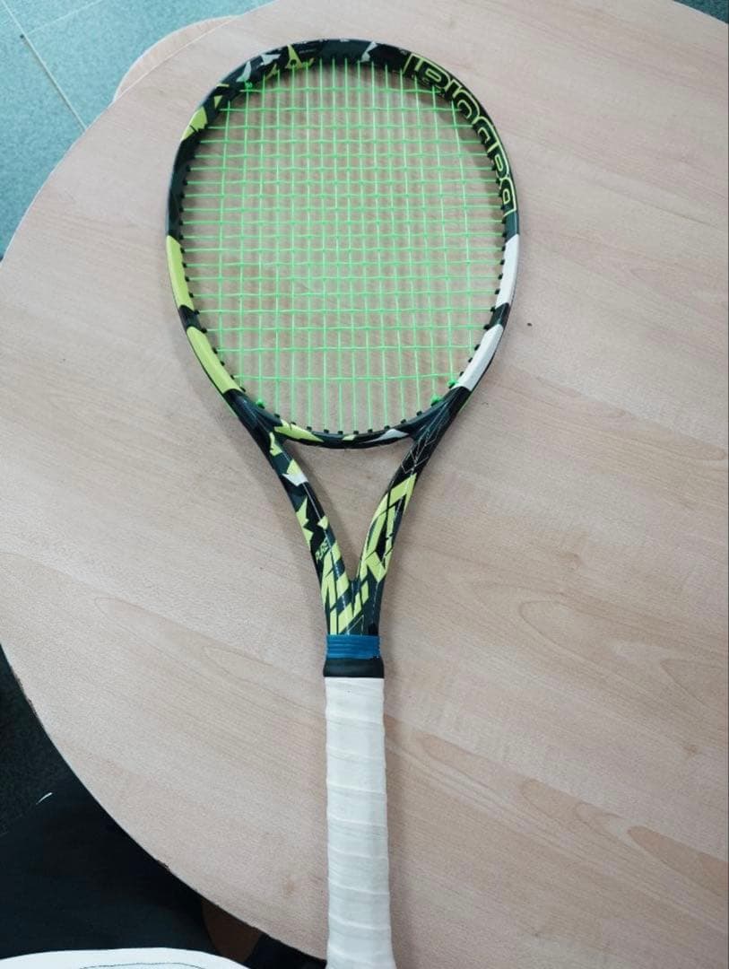 Babolat Pure Aero テニスラケット 300g G2