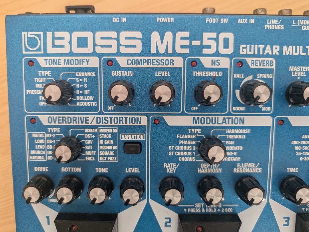 【どんくん】BOSS ME-50 ギターエフェクター（ケースおまけ）