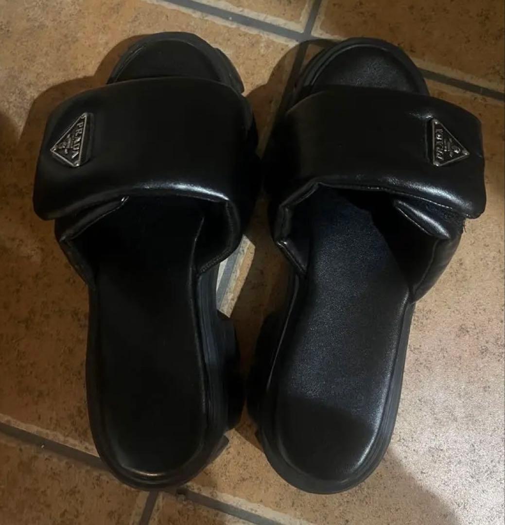 PRADA ブラックレザーサンダル 厚底