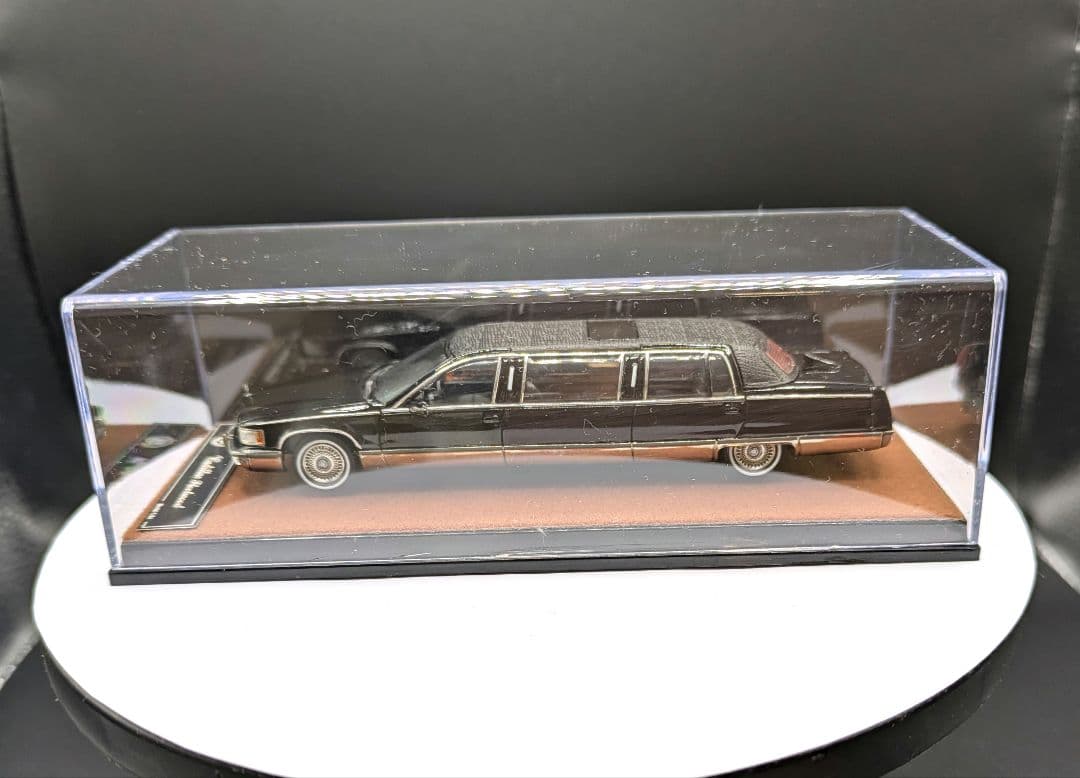 1/64　キャデラック フリート ウッド リムジン