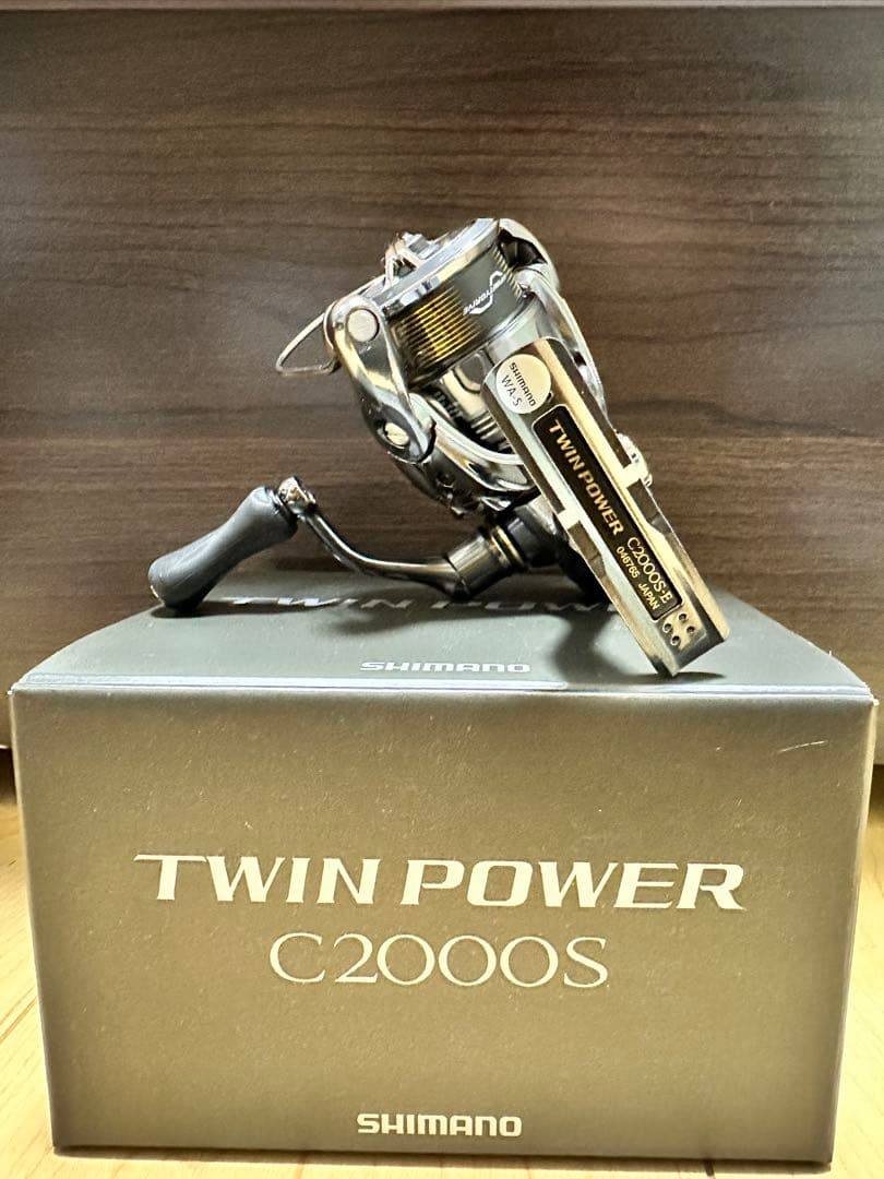 暇*友様 【極美品】シマノ 24ツインパワー C2000S ウォーターランドリー