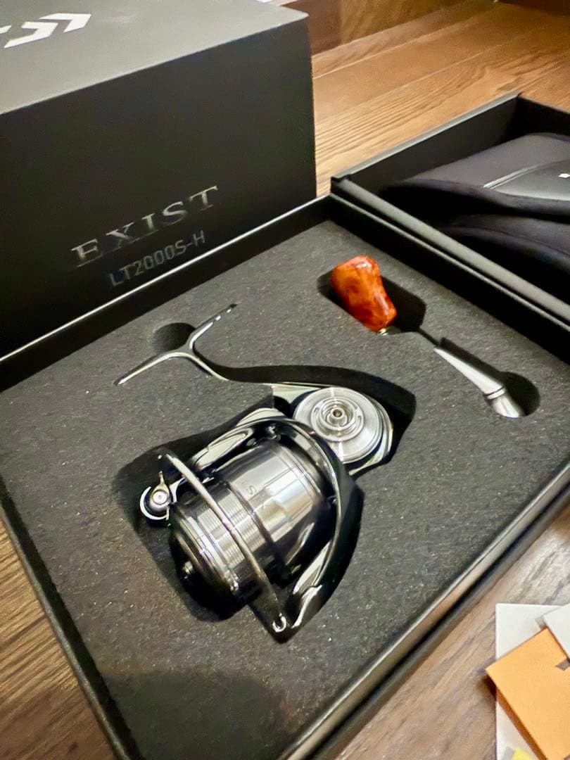 DAIWA ダイワ 22 EXISTイグジスト LT2000S-H