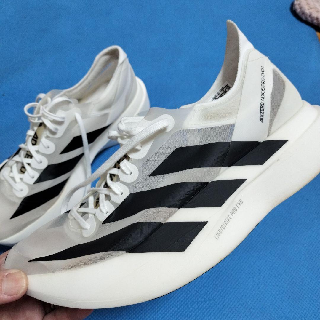 アディゼロ　evo1 25.5センチ