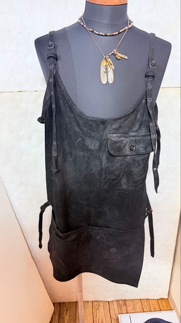 珍品　share spiritレザーエプロン　ゴートスキン. 箱new