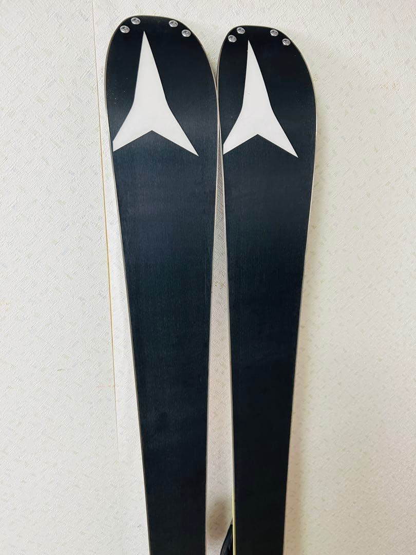 ATOMIC アトミック NOMAD SMOKE Ti 164cm スキー板