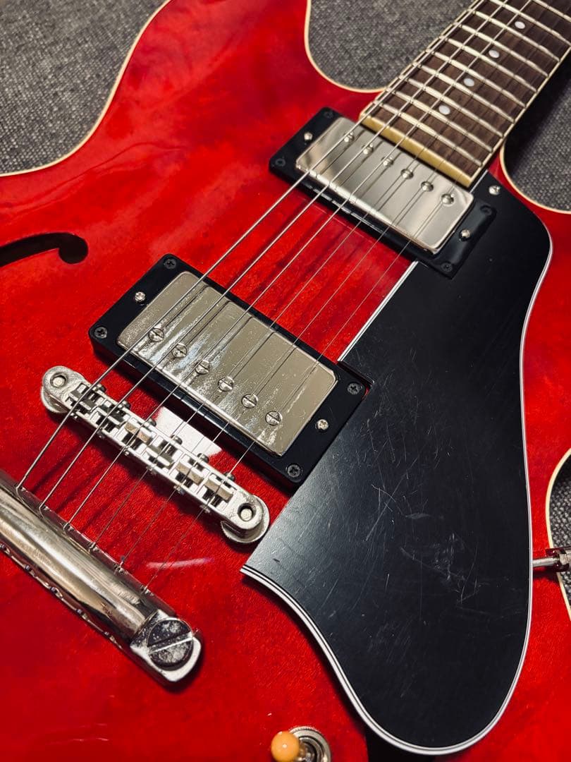 ギター Archtop Tribute AT135STP