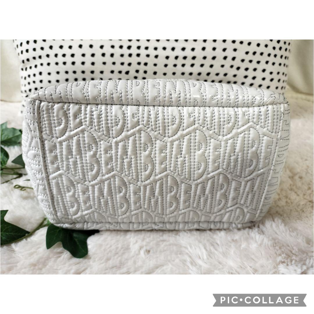 【希少】マスターバニーエディションカートバッグ　刺繍ロゴ　エンボス　ゴルフ　白