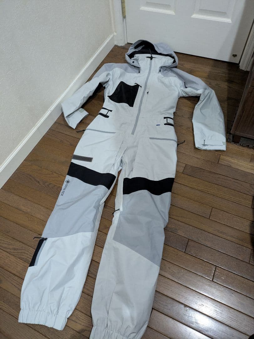 BURTON ジャンプスーツ　レディース　GORE-TEX S