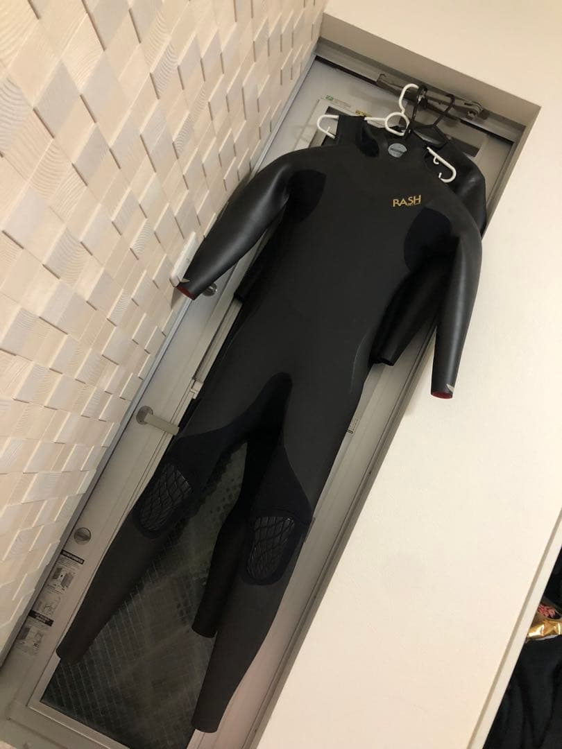 未使用に近い RASH ラッシュ ドライウェットスーツ フルスーツ 冬仕様