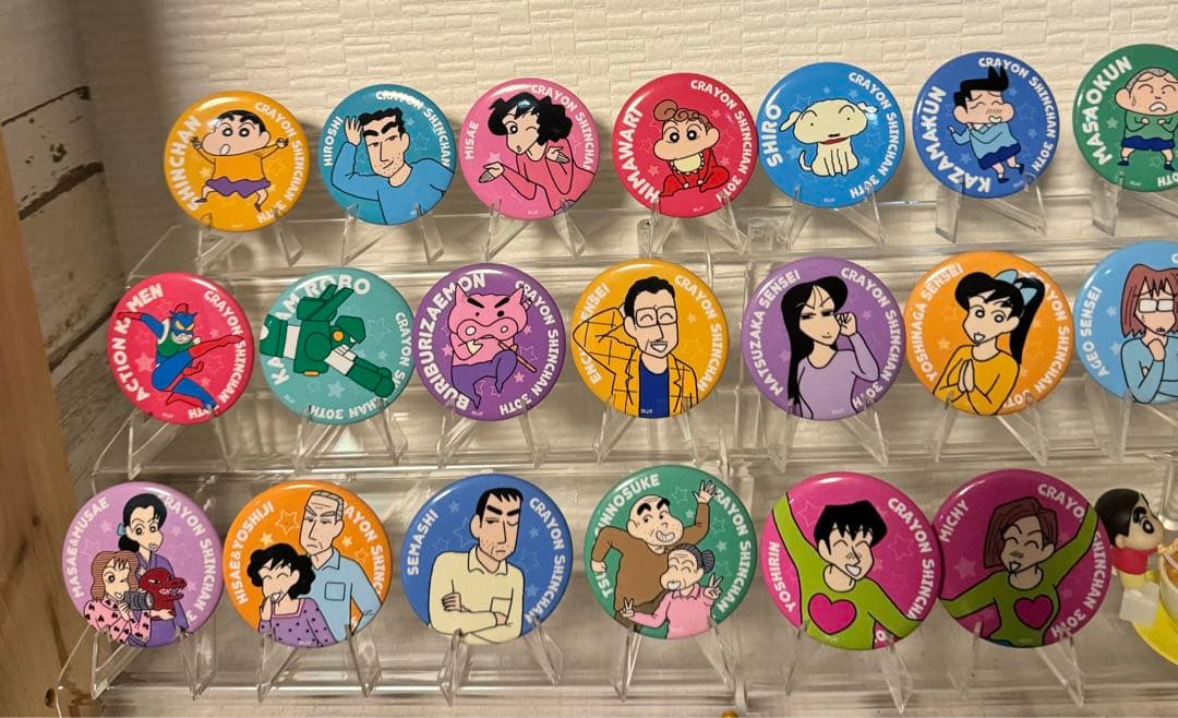 クレヨンしんちゃん 30周年 原画缶バッジ 非売品
