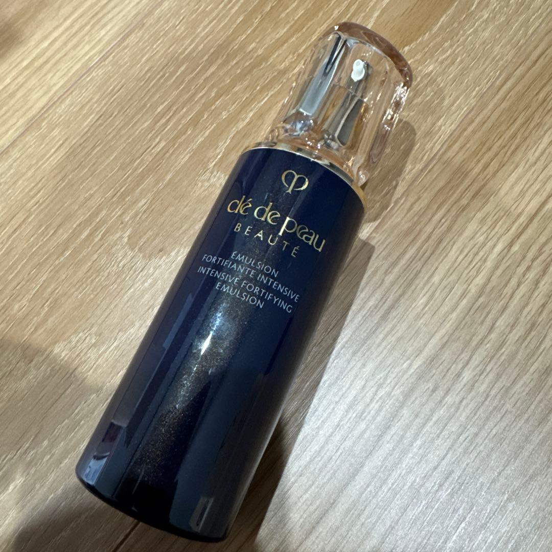 羊羹クレ•ド•ポー エマルションアンタンシヴn 夜用 乳液