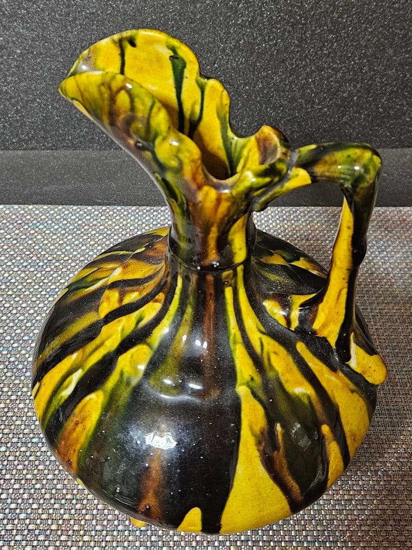 中国古美術　中国古陶磁器　古玩　時代物　遼三彩　鶏頭鶏冠形　手付水注　水瓶　酒瓶