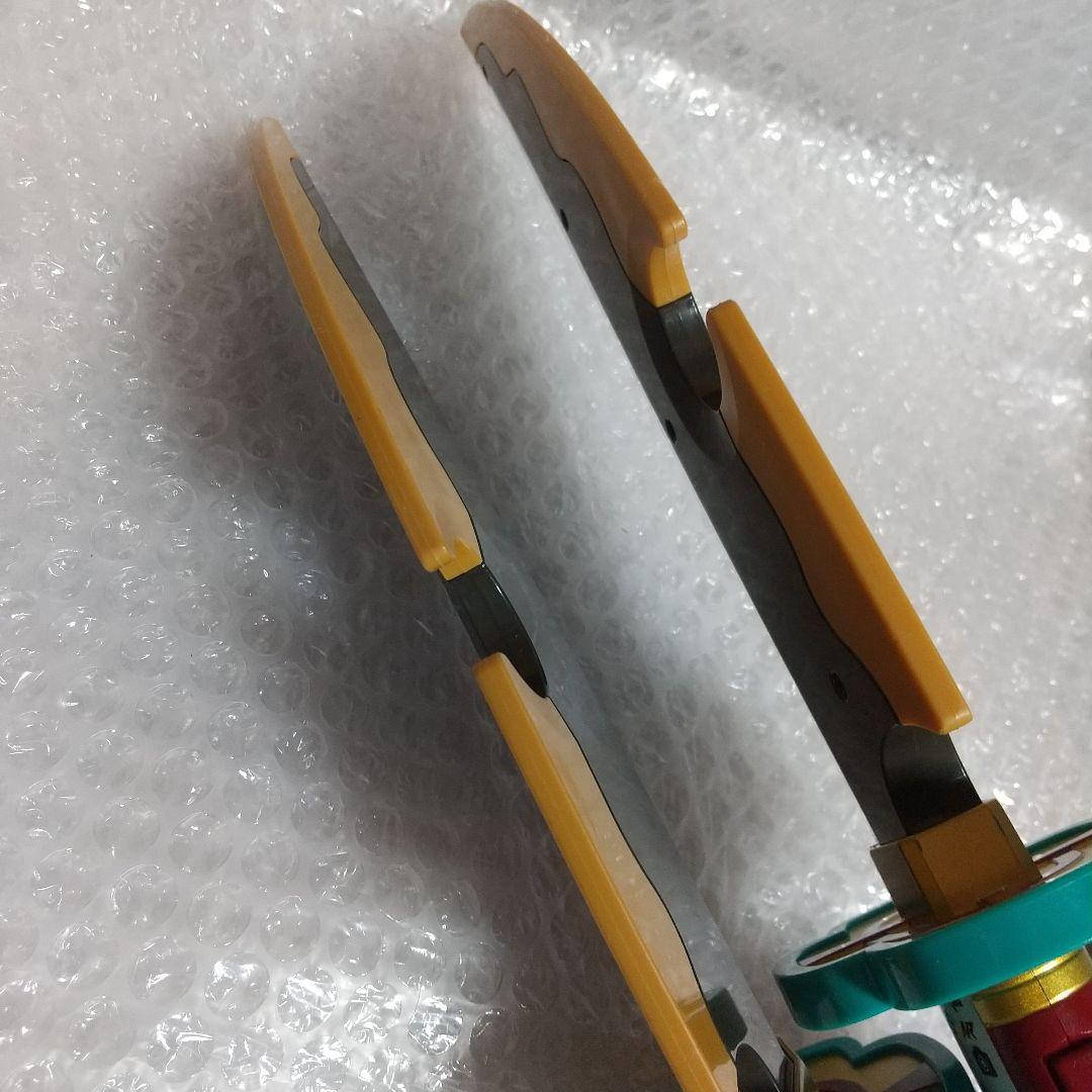 バンダイ 鬼滅の刃 宇髄天元 NARIKIRI 日輪刀