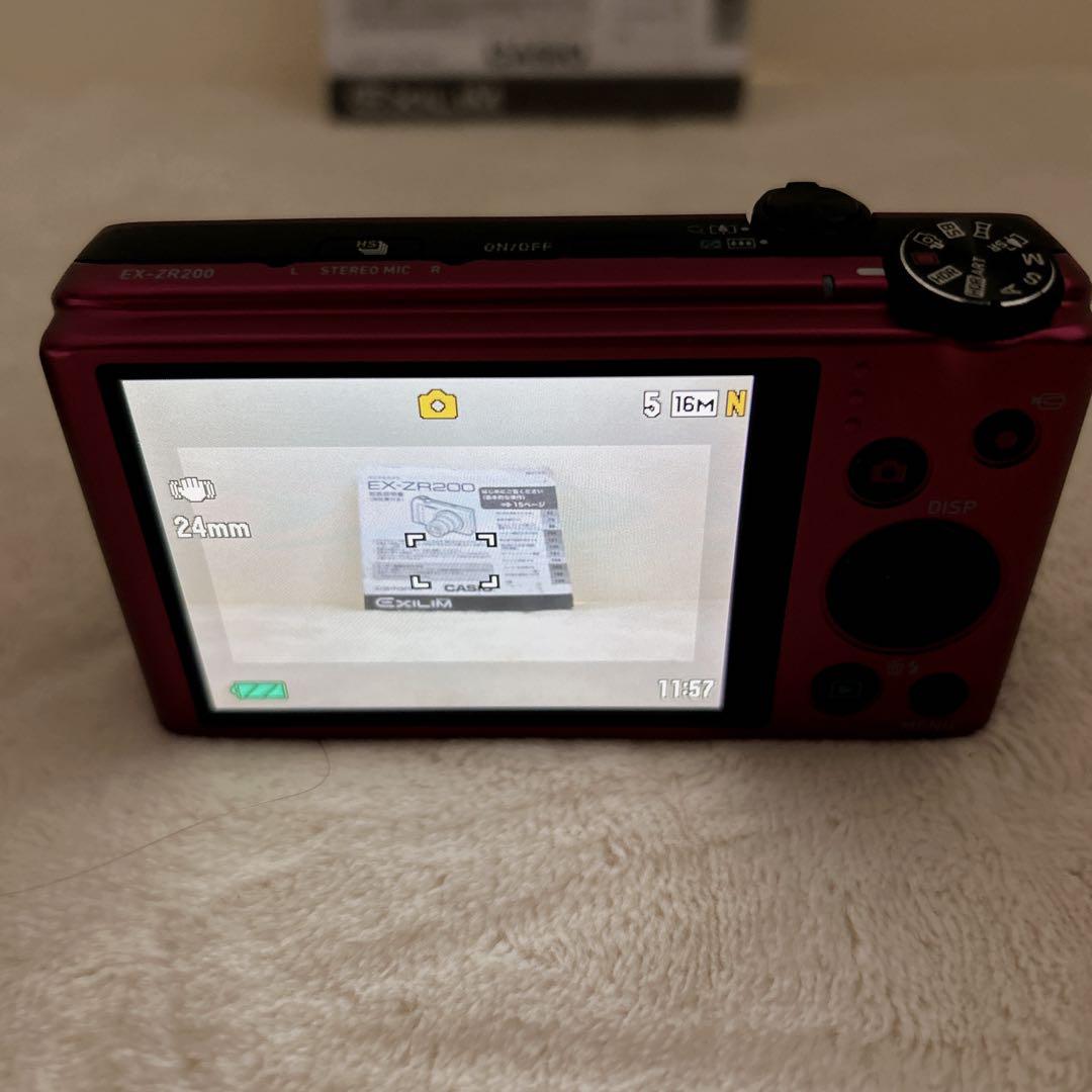 【美品】CASIO EXILIM EX-ZR200 コンパクトデジタルカメラ