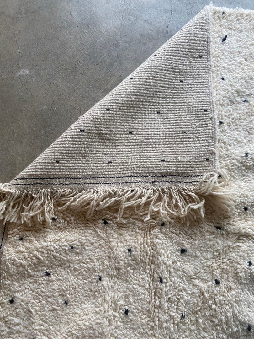 【人気のドット柄】モロッコ製 ベニワレン ラグ