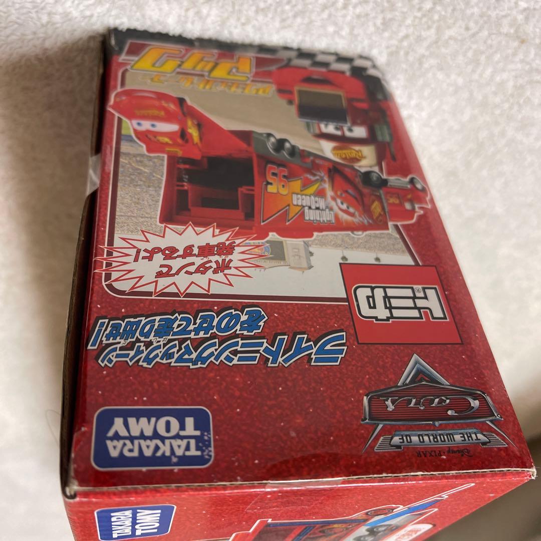 アクショントレーラー　マック　トミカ