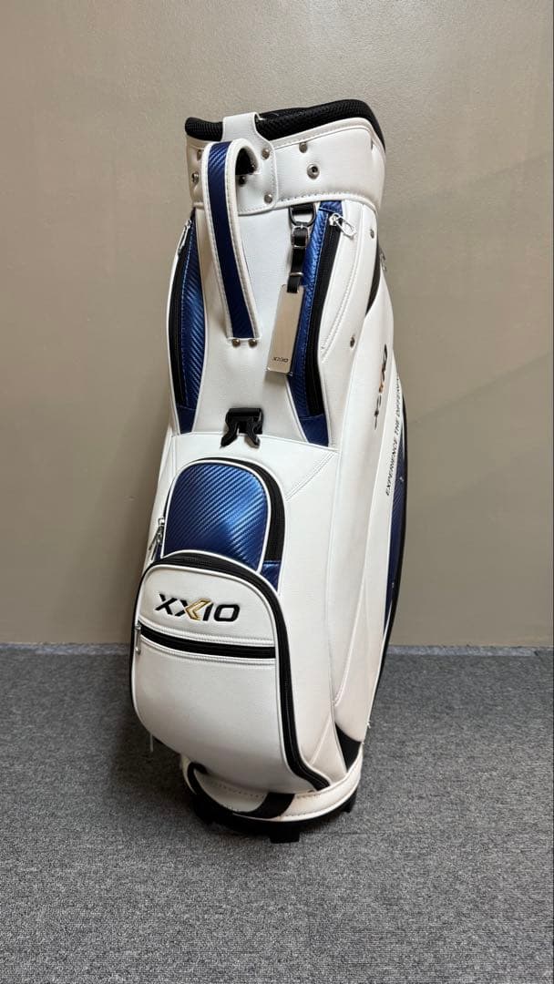 ★新品未使用★安田祐香サイン入り★ XXIOゼクシオ　キャディバッグ