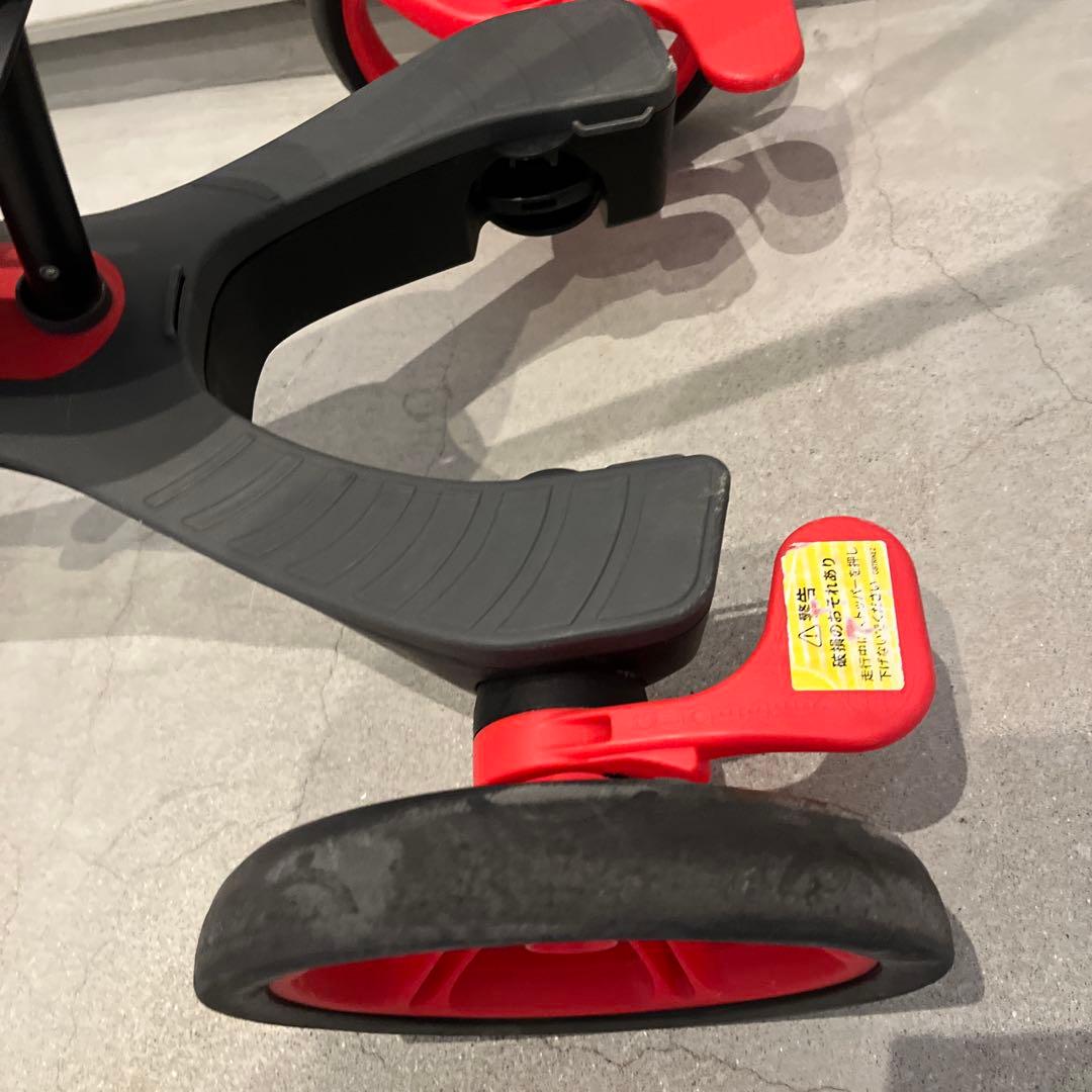 GLOBBERエクスプローラトライク4in1　シェード付き　赤