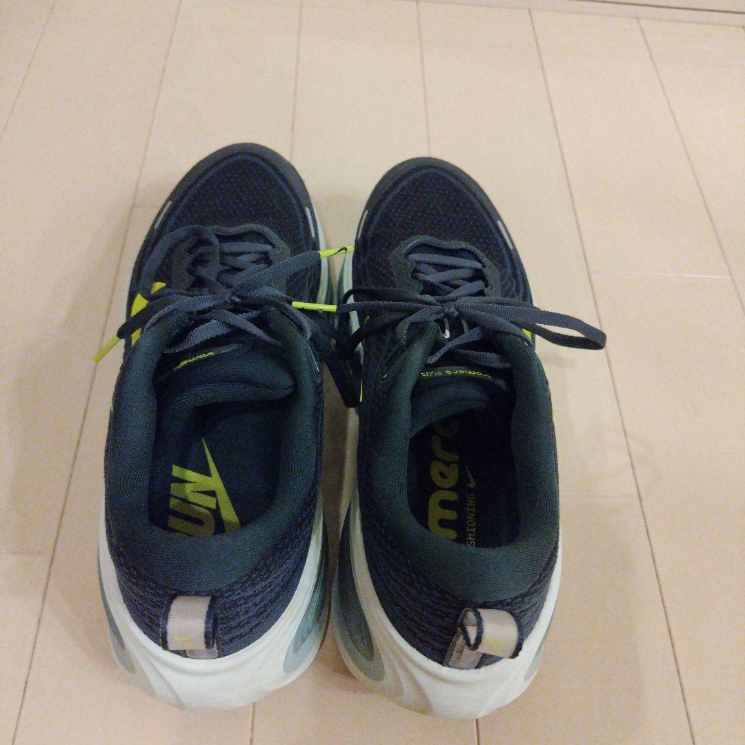 「最終値下げ」Nike ボメロプラス　サイズ27cm 美品