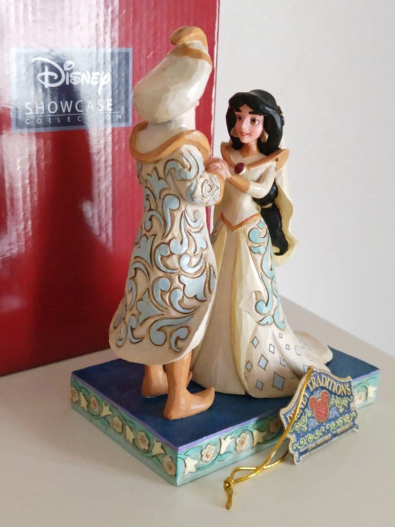【新品未使用】エネスコ ジャスミン＆ アラジン ロイヤルウェディング フィギュア