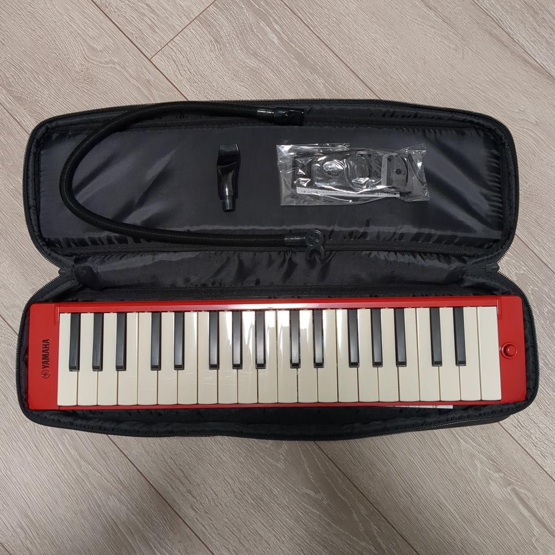 生産完了品　希少 美品【YAMAHA ピアニカ P-37E レッド】