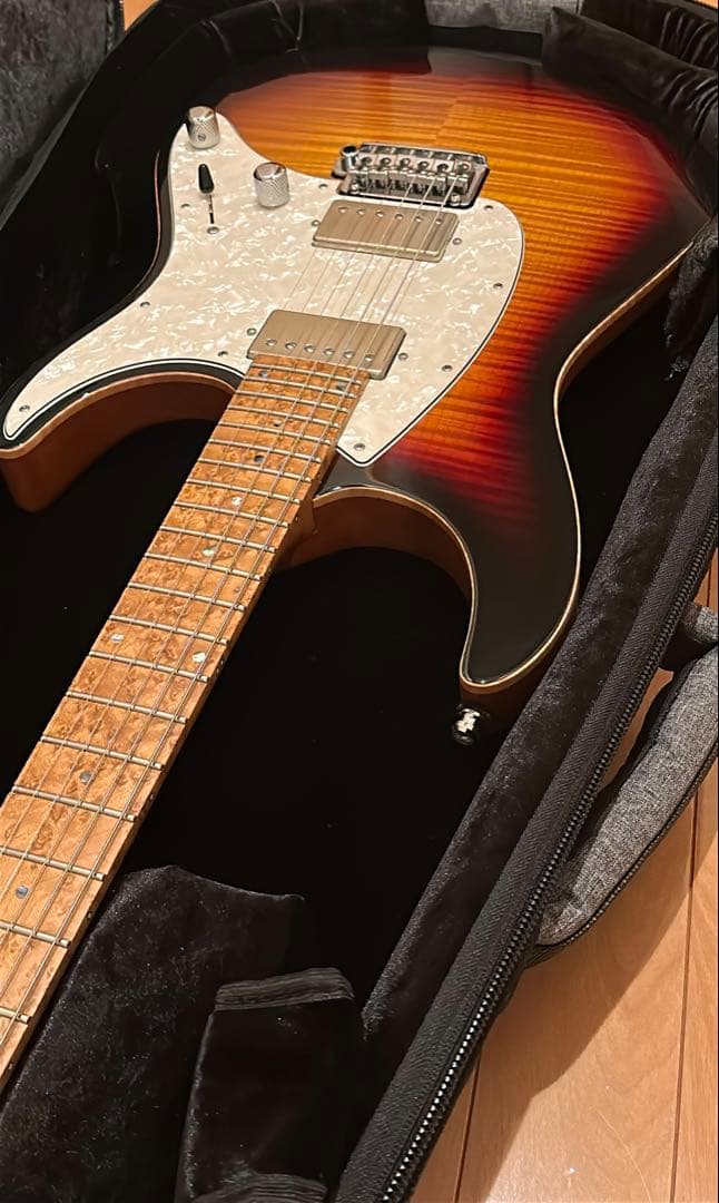 【極美品】Mayones Aquila 6 3Tone Sunburst 入手難