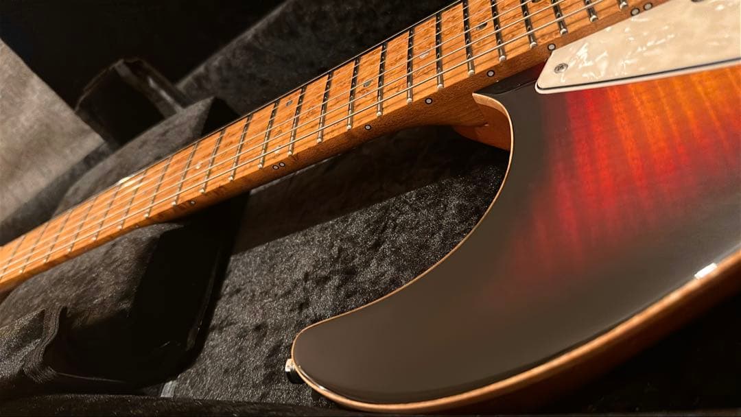 【極美品】Mayones Aquila 6 3Tone Sunburst 入手難