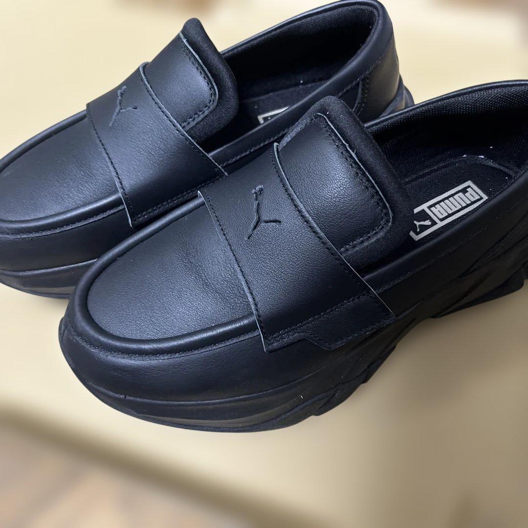 PUMA LOAFYR WNS ローファー【25cm】