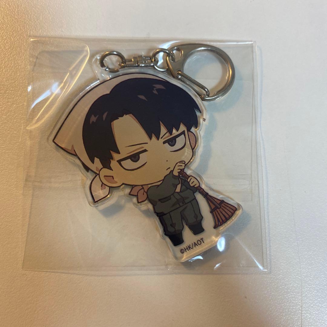 進撃の巨人 リヴァイ お掃除兵長 コラボ限定品 アクリルキーホルダー