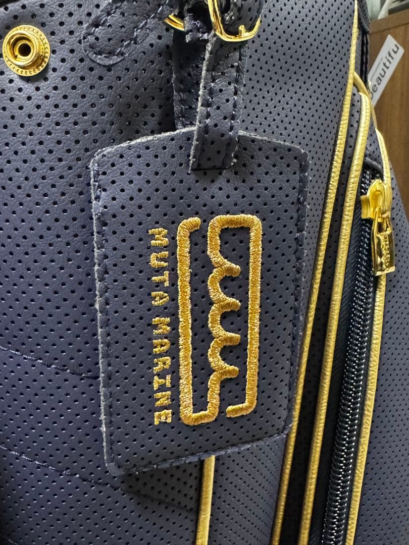 ムータマリン パンチングエシカルレザー スタンドキャディバッグとヘッドカバー