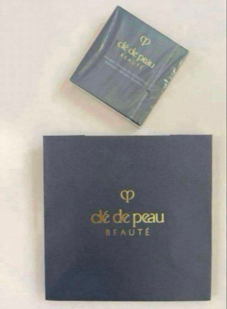 クレドポー ボーテプードルコンパクトエサンシエルｎ（エレガントスリム）　未開封