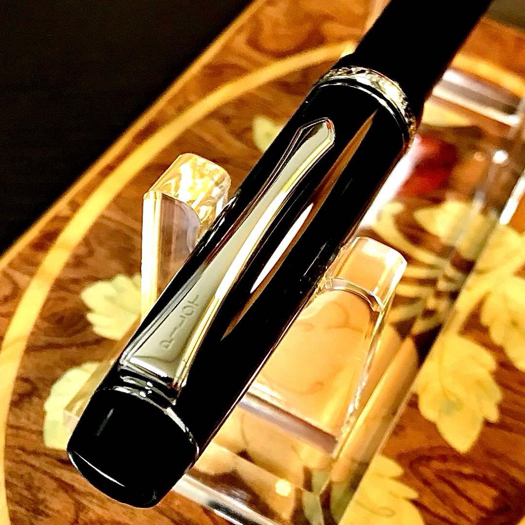 ☆ほぼ新品未使用☆美しいパイロットカスタムヘリテイジ91(ＦＭ)ブラック