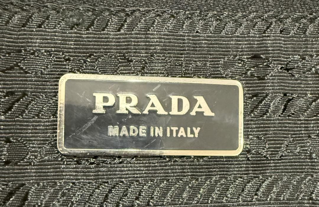 PRADA　プラダ　ビジネスバッグ　ボストン　ブラック　三角プレート