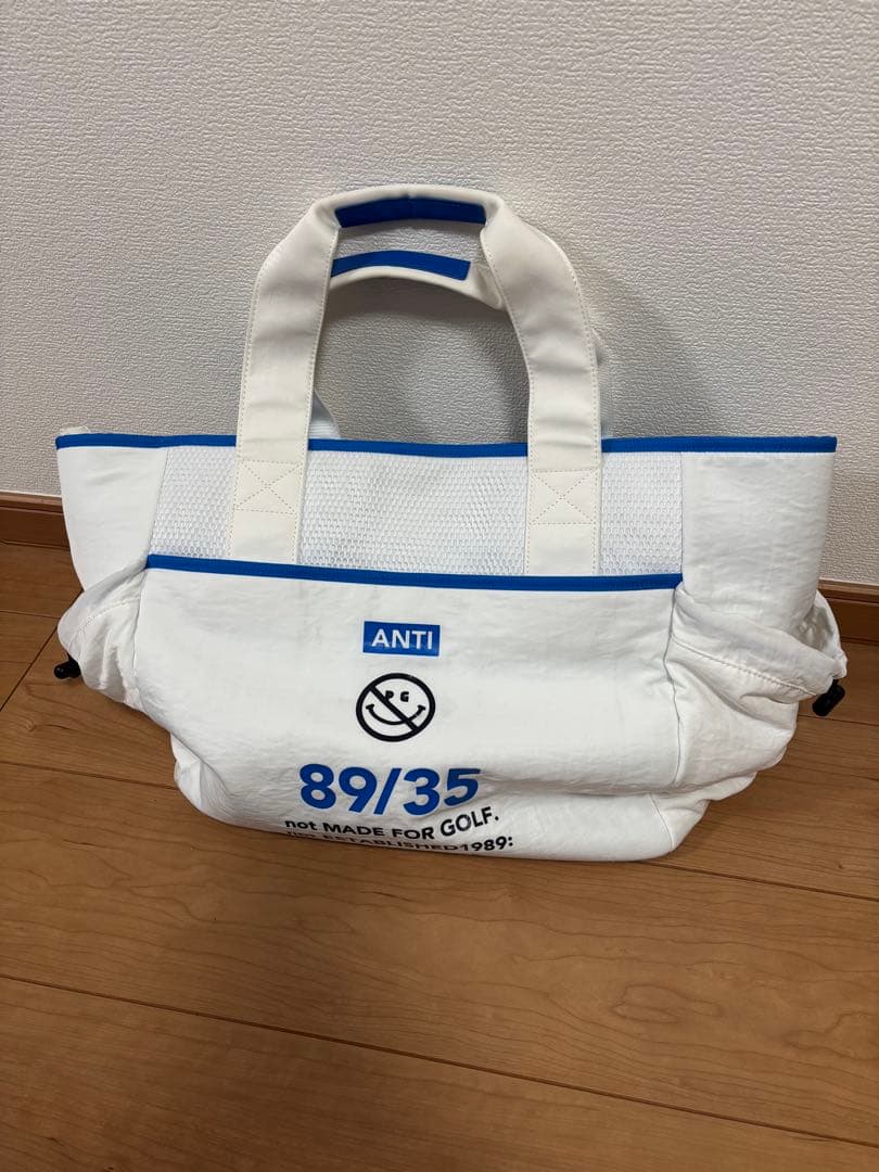 未使用品★レア作品パーリーゲイツ ロッカーバックタグ付き★定価27500円