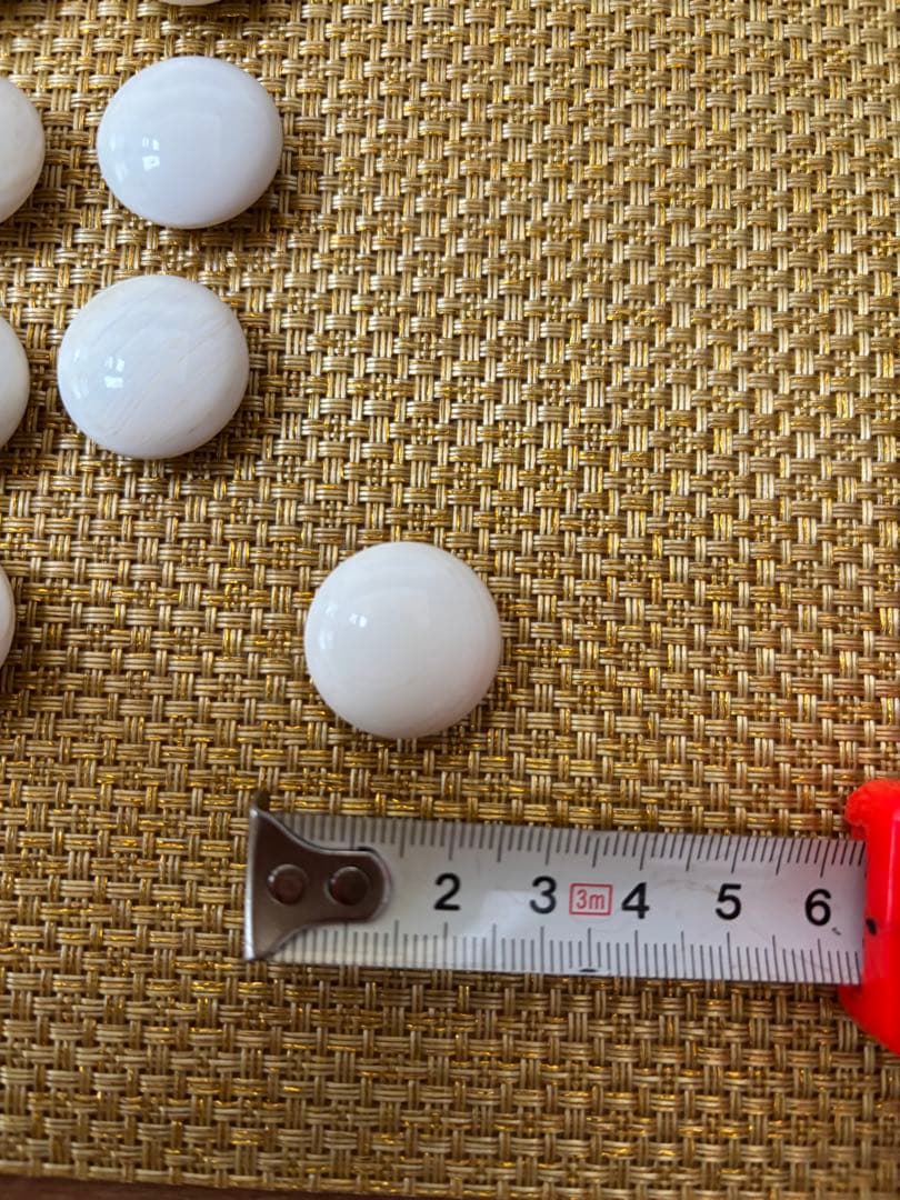 本格囲碁セット　基盤　蛤碁石　黒石　脚/へそ　桐のケース付き