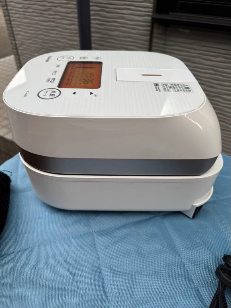 【美品】 東芝 TOSHIBA RC-4ZPJ IHジャー炊飯器 かまど本羽釜