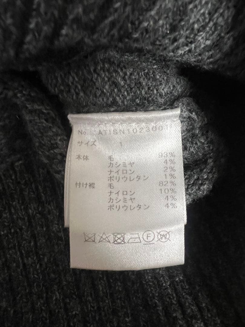 Apartment three ニットポロ