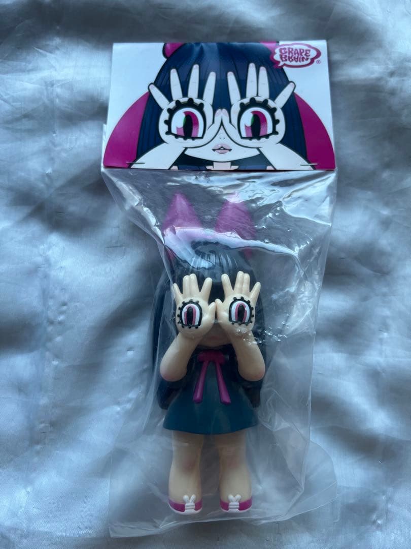★新品・未開封・送料込★GRAPE BRAIN にぎるちゃん ソフビ フィギュア