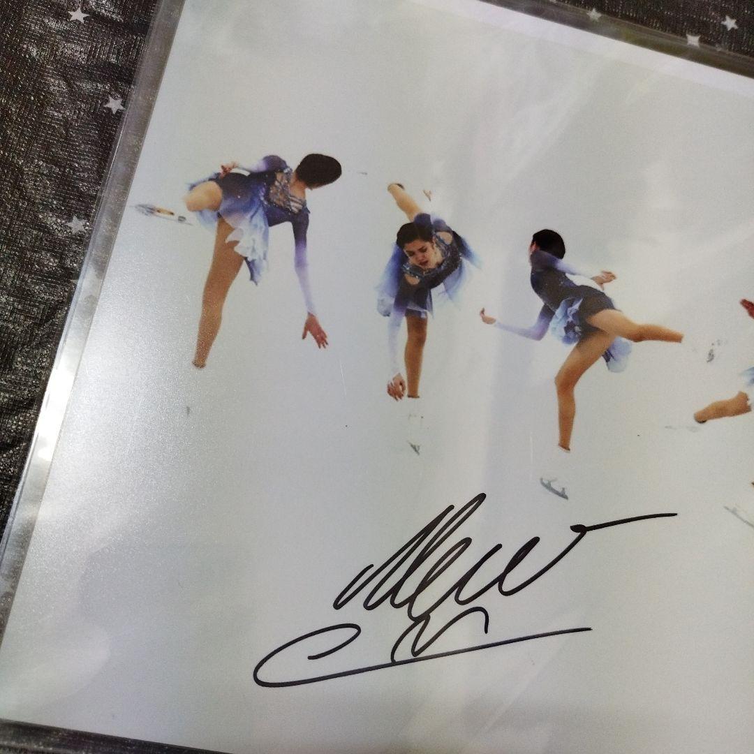 エフゲニア・メドベージェワ　直筆サイン入りフォト　アイスフィギュアスケート
