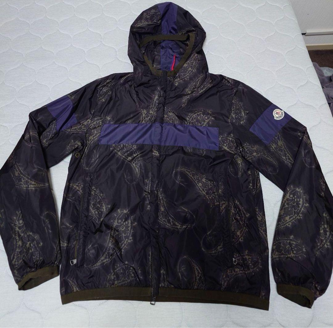 t*n様 【MONCLER】【ルーマニア製】モンクレール ジップアップパーカー