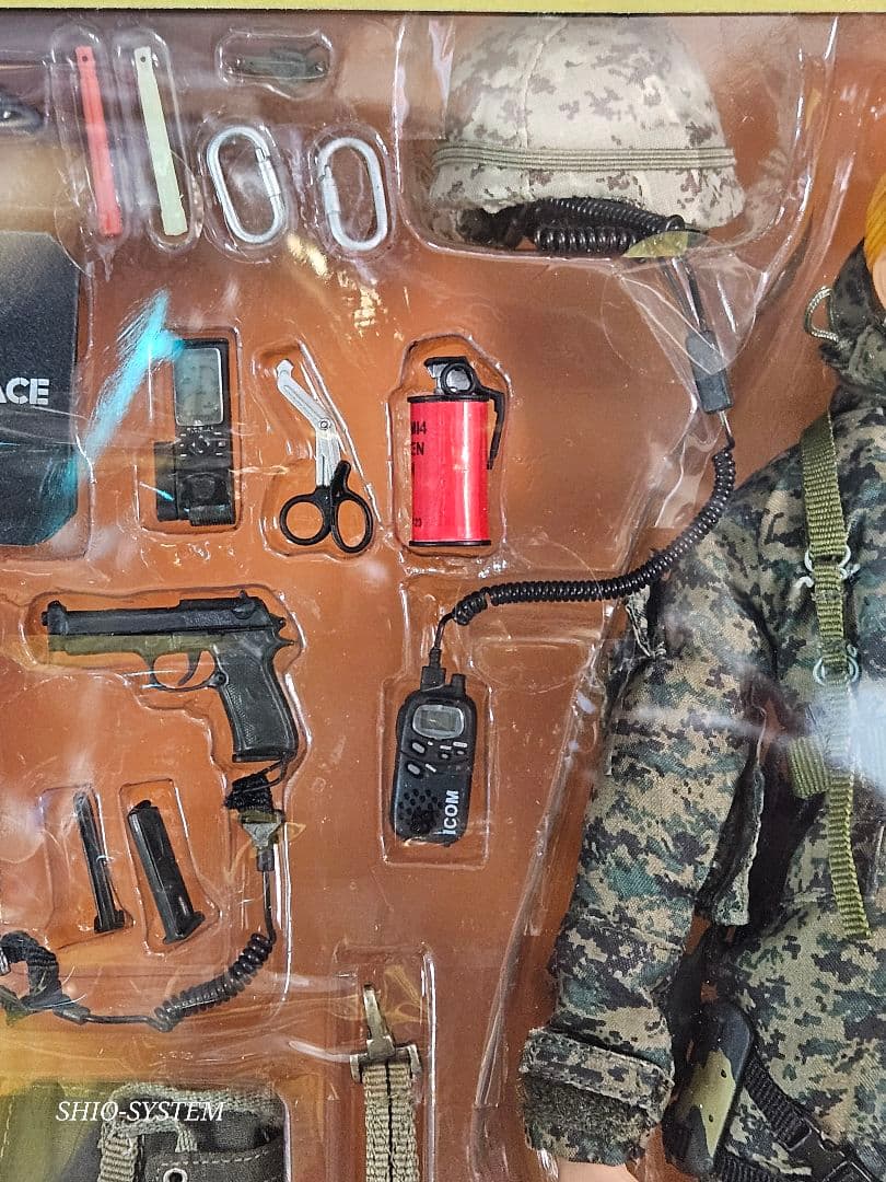 【未使用品】ホットトイズ 1/6 アメリカ海兵隊 女性兵士