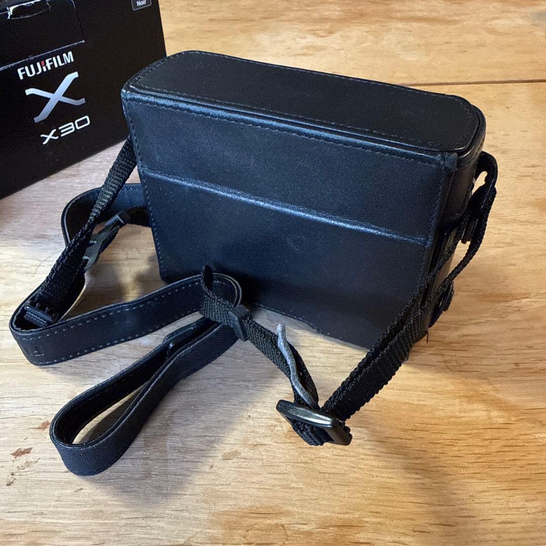 FUJIFILM X30 ブラック　ケース付き